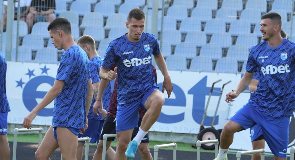 Георги Николов претърпя успешна операция след тежка контузия на мача с Монтана