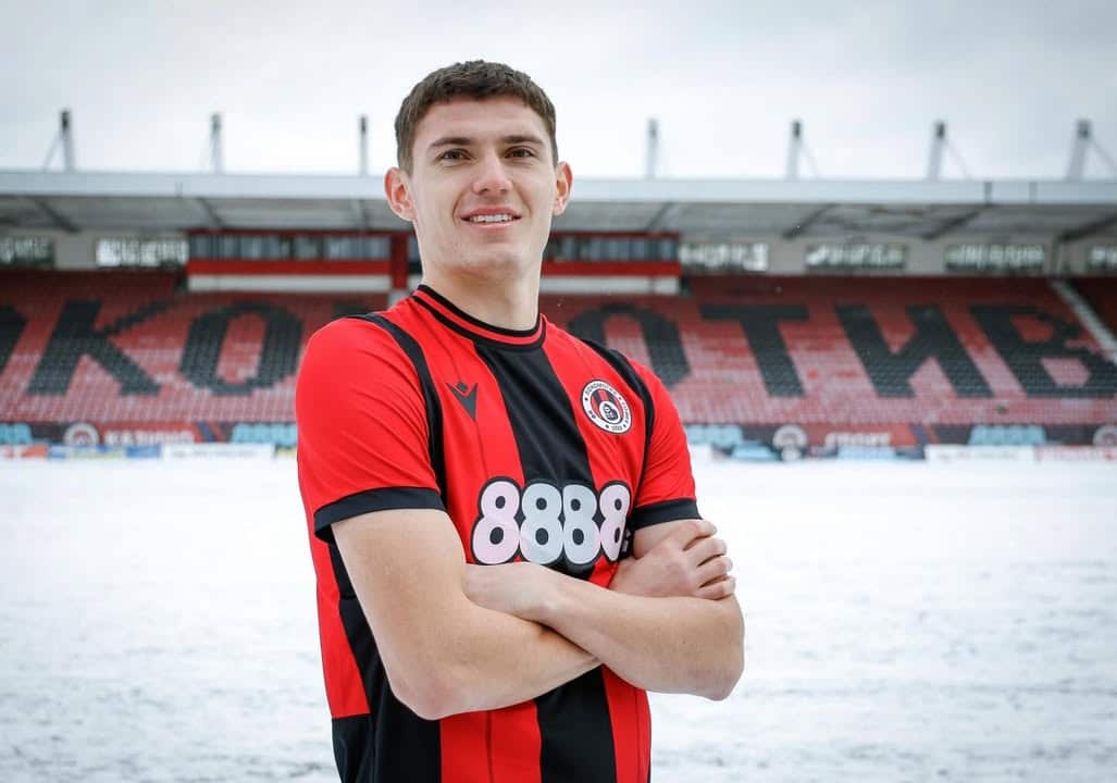 Никола Нейчев се присъединява към Локомотив (София) със 2.5-годишен договор