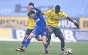 Монтана открива плейофите с домакинство срещу Добруджа